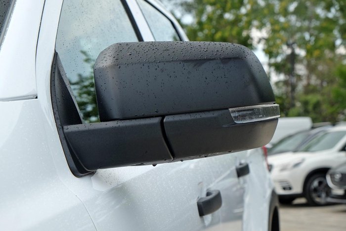 2024 Volkswagen Amarok TDI405 Core NF MY23 4X4 Dual Range Clear White