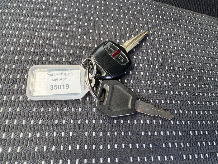 2012 Mitsubishi Triton GLX-R