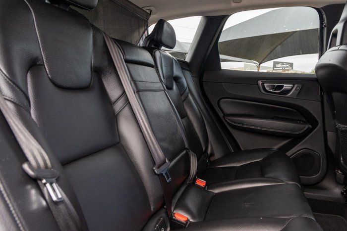 2018 Volvo XC60 T5 Momentum