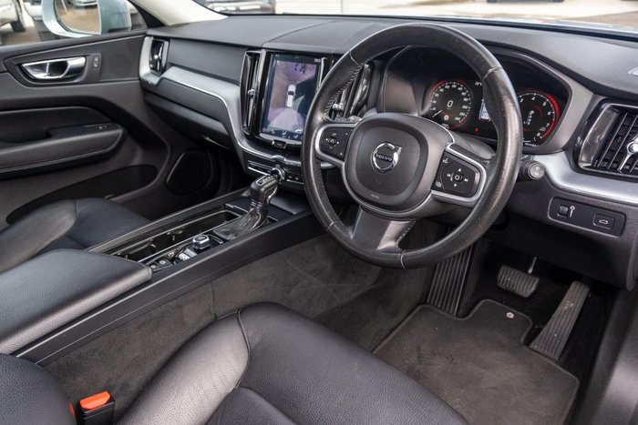 2018 Volvo XC60 T5 Momentum