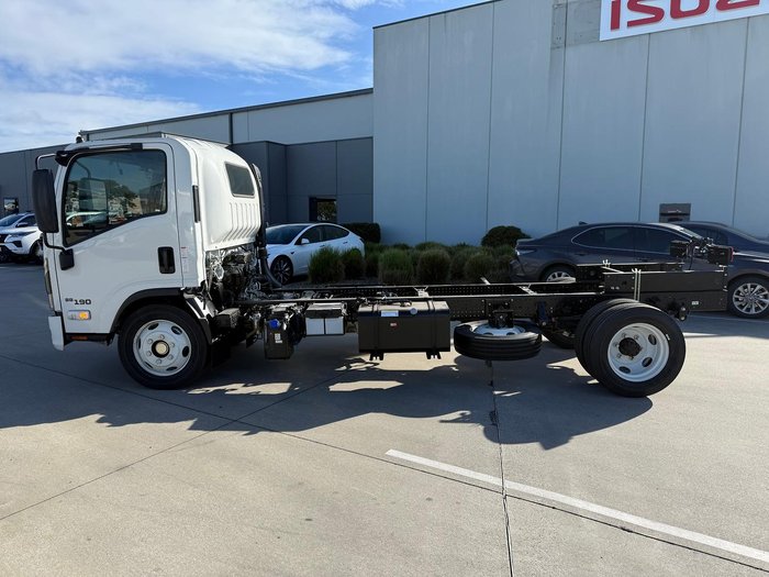 2025 Isuzu N Series 88-190