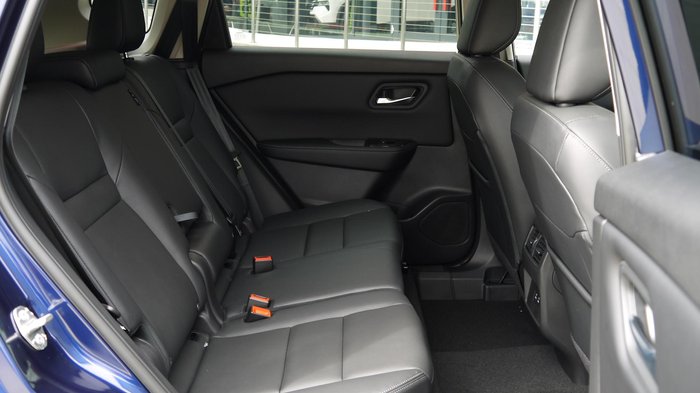 2026 Nissan X-TRAIL ST-L