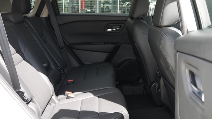 2026 Nissan X-TRAIL ST-L