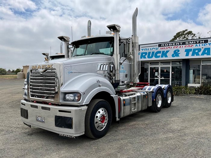 2023 Mack Superliner m