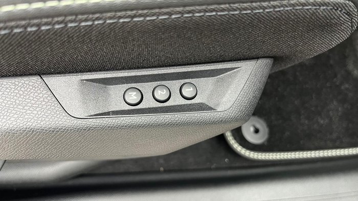 2025 Peugeot 3008 GT Premium Hybrid