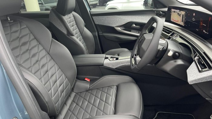 2025 Peugeot 3008 GT Premium Hybrid