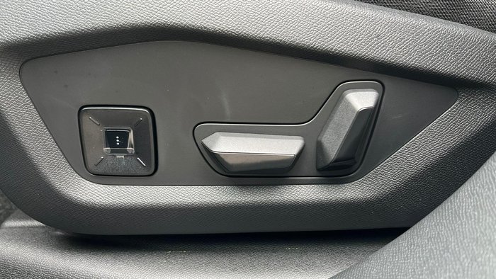 2025 Peugeot 3008 GT Premium Hybrid