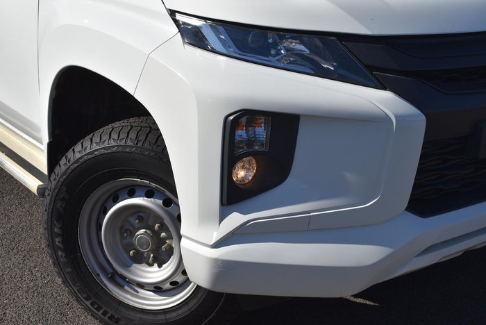 2019 Mitsubishi Triton GLX ADAS