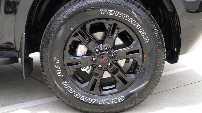 2025 Nissan Navara PRO-4X