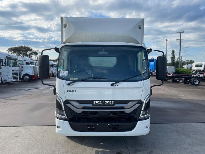 2025 Isuzu Nqr 88/80-190 Am D42