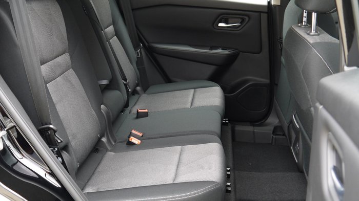 2026 Nissan X-TRAIL ST