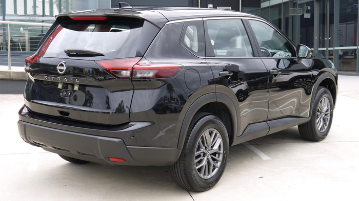 2026 Nissan X-TRAIL ST