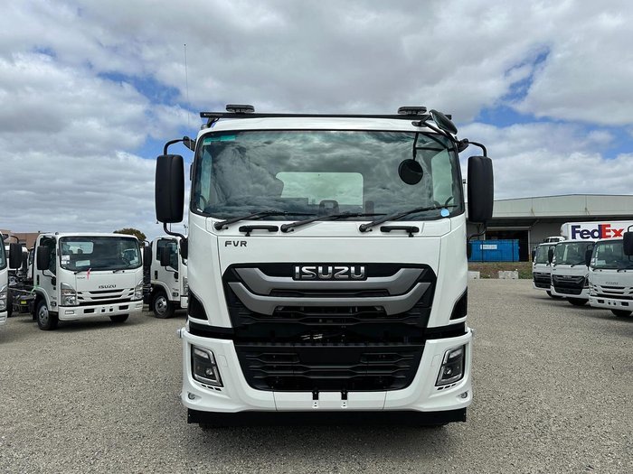 2025 Isuzu F Series