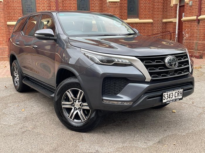 2022 Toyota Fortuner GX