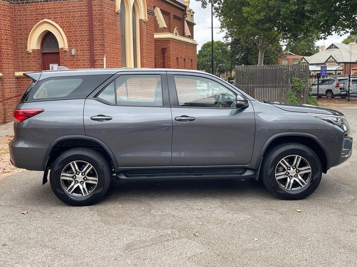 2022 Toyota Fortuner GX
