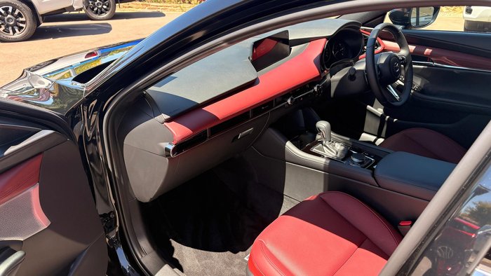 2025 Mazda 3 G25 Astina