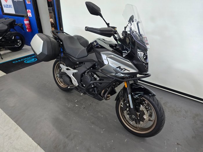 2023 CFMOTO MT Black