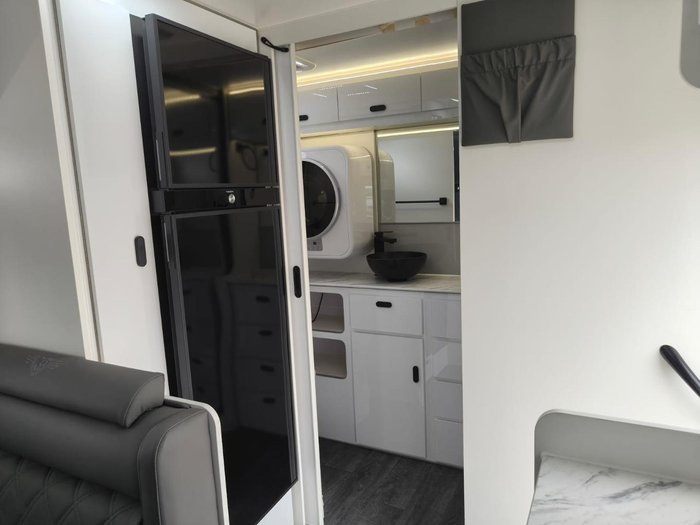 2025 JB Caravans Scorpion Sting 20'6 Rear Door Cafe