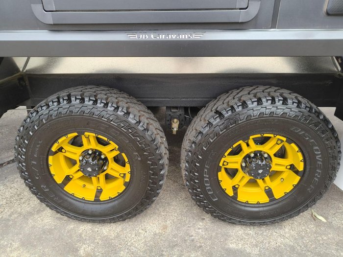 2025 JB Caravans Scorpion Sting 20'6 Rd Cafe