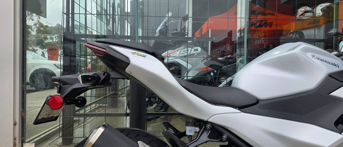 2025 Kawasaki NINJA 500 WHITE