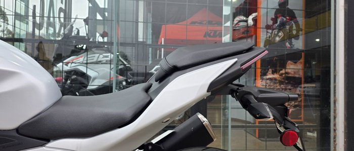 2025 Kawasaki NINJA 500 WHITE