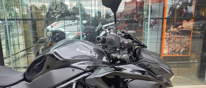 2025 Kawasaki Z H2 (ZR1000K) BLACK