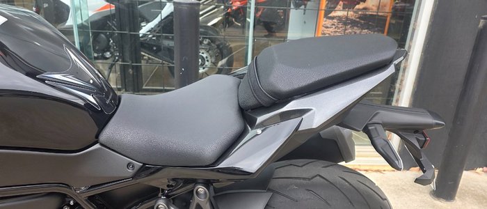 2025 Kawasaki Z H2 (ZR1000K) BLACK