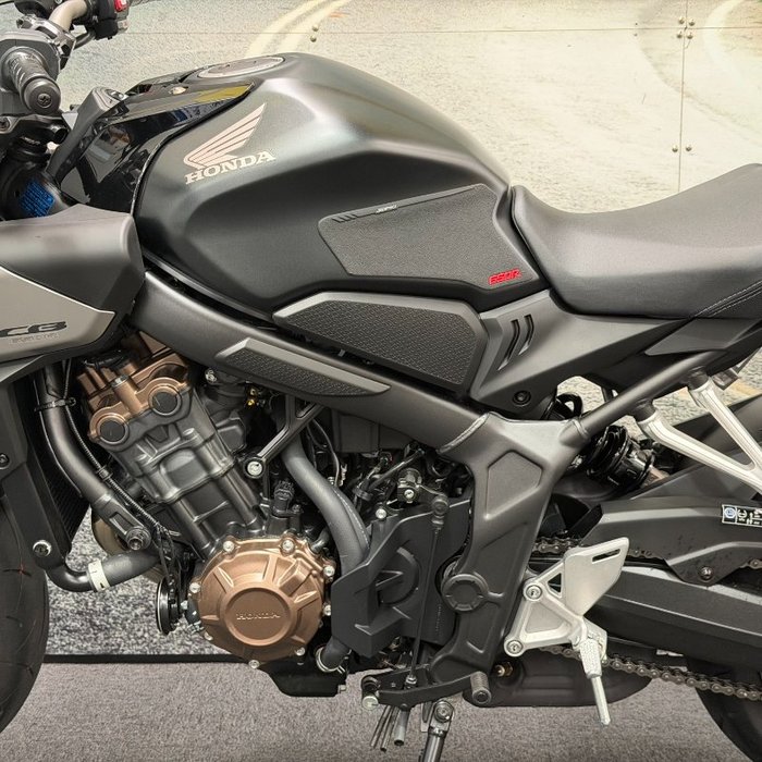 2025 Honda CB650RAC Black