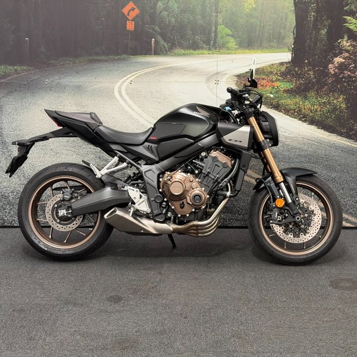 2025 Honda CB650RAC Black