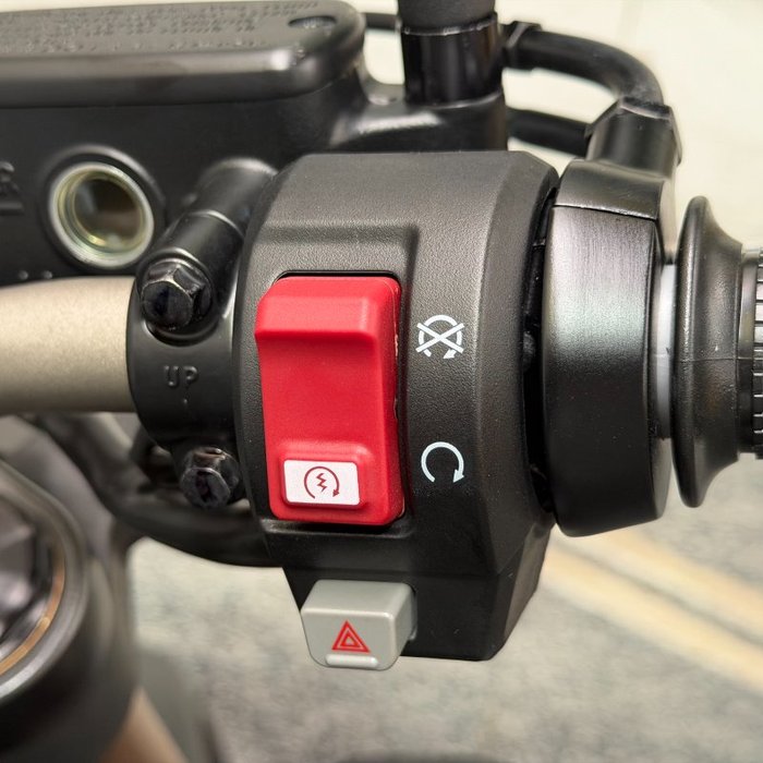 2025 Honda CB650RAC Black