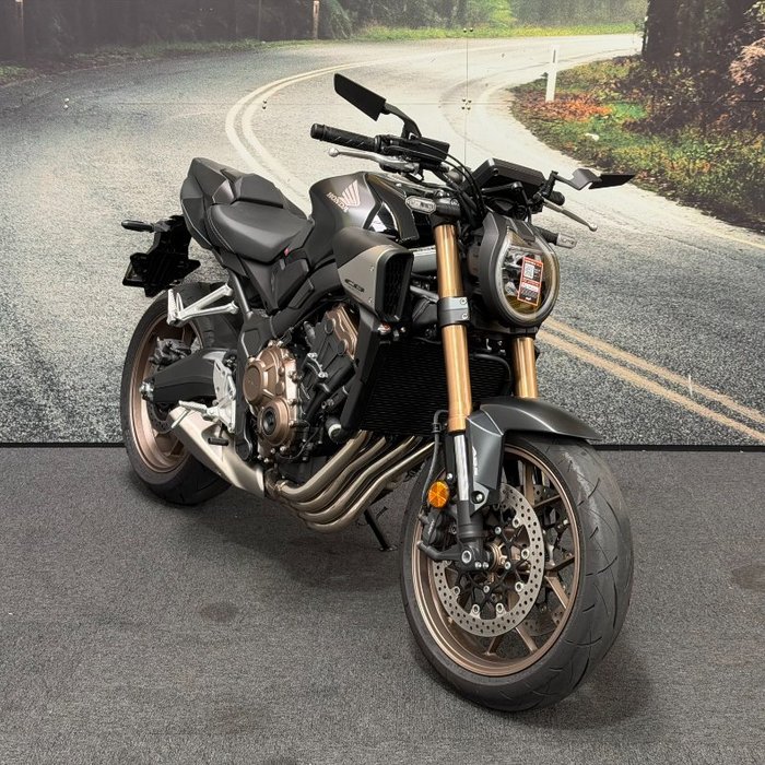 2025 Honda CB650RAC Black