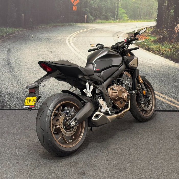 2025 Honda CB650RAC Black