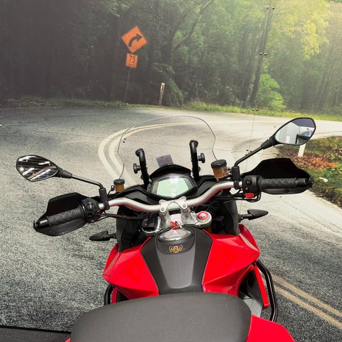 2014 APRILIA CAPONORD 1200 Red