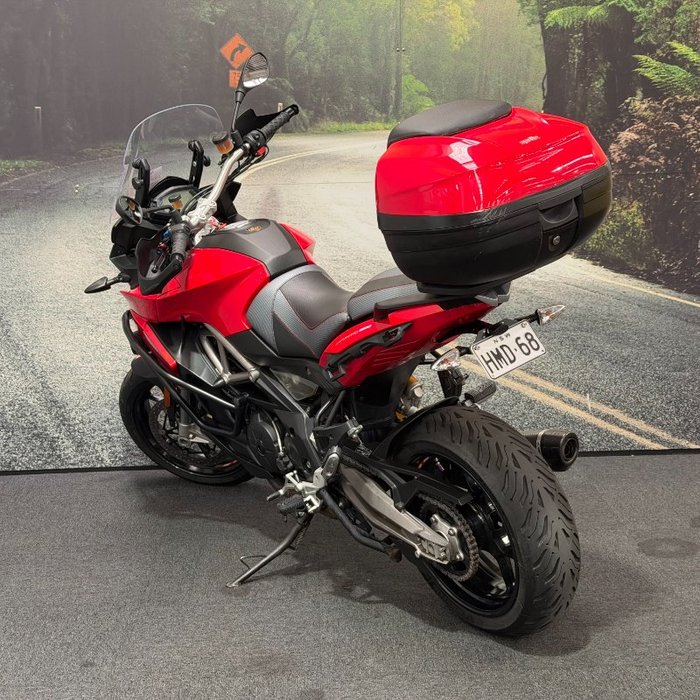 2014 APRILIA CAPONORD 1200 Red