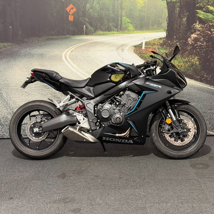 2023 Honda CBR650R Black