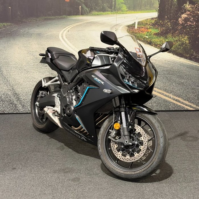 2023 Honda CBR650R Black