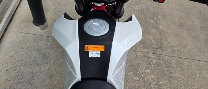 2023 BENELLI TNT 125 WHITE