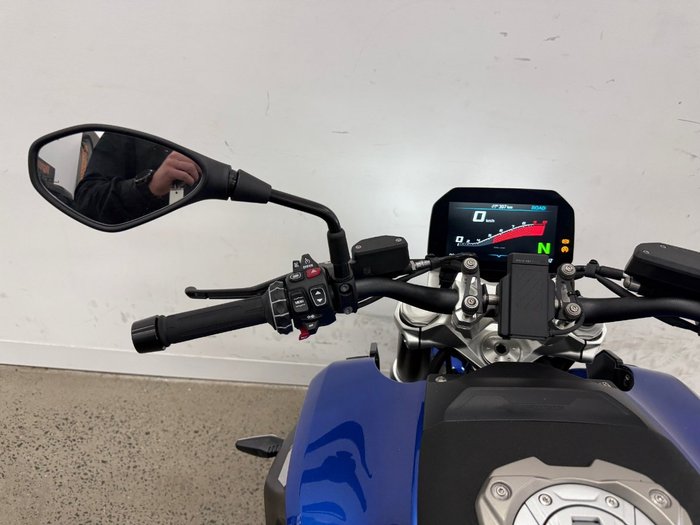 2025 BMW Motorrad R 1250 R Blue