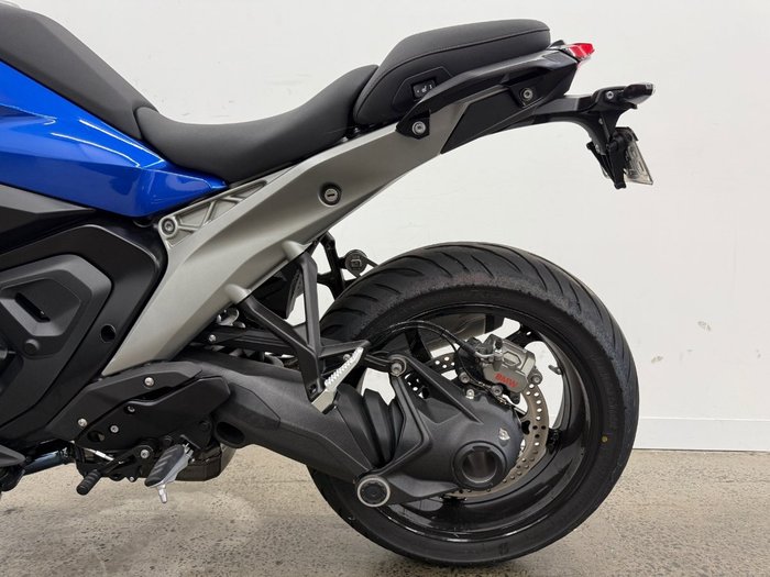 2025 BMW Motorrad R 1250 R Blue