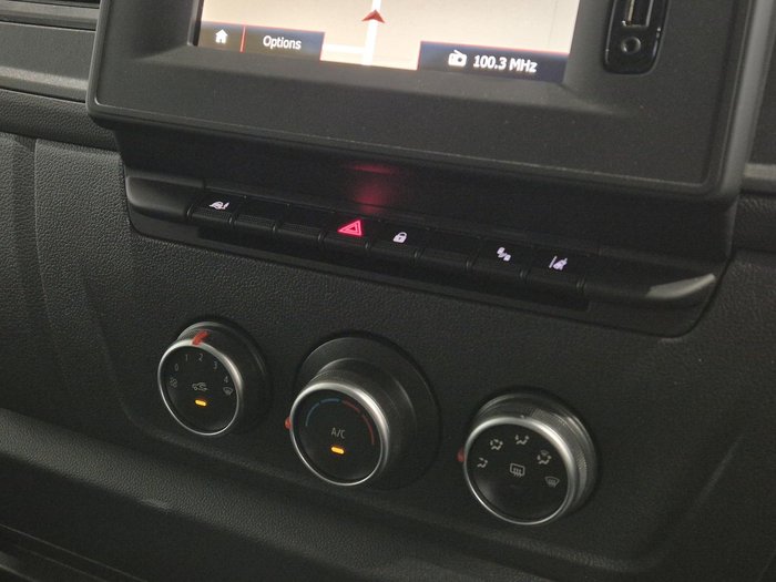 2025 Renault Master Pro 110kW X62 Phase 2 MY25 Mineral White