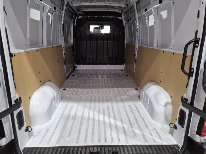 2025 Renault Master Pro 110kW X62 Phase 2 MY25 Mineral White
