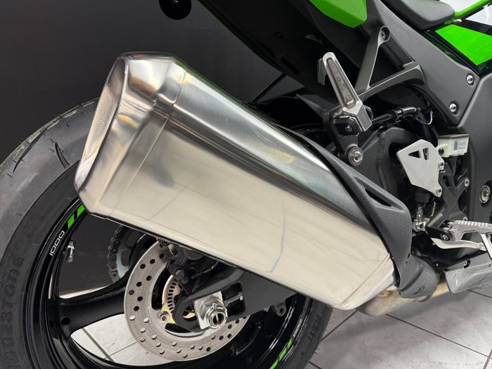 2025 Kawasaki NINJA ZX-10R Green