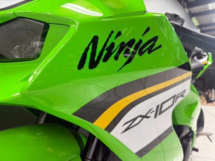 2025 Kawasaki NINJA ZX-10R Green