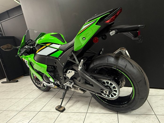 2025 Kawasaki NINJA ZX-10R Green