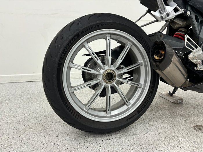 2013 M.V. Agusta BRUTALE 1090 R Black