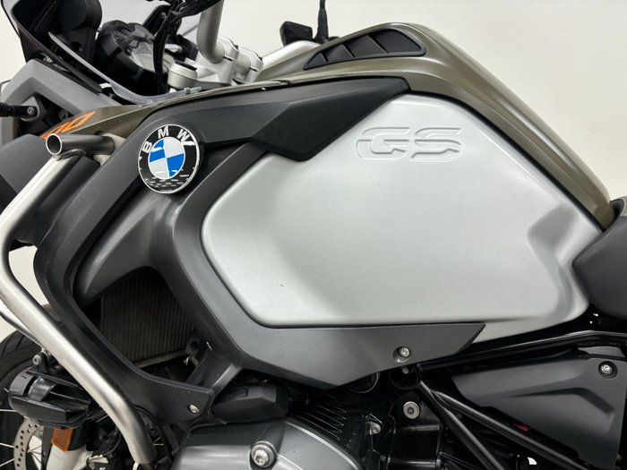 2015 BMW Motorrad R1200 GS ADVENTURE Green