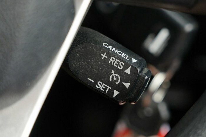 2016 Toyota Hilux SR