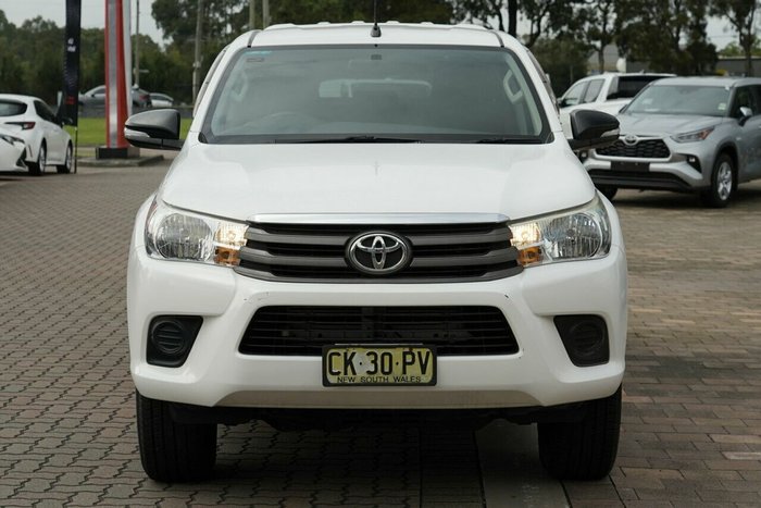 2016 Toyota Hilux SR