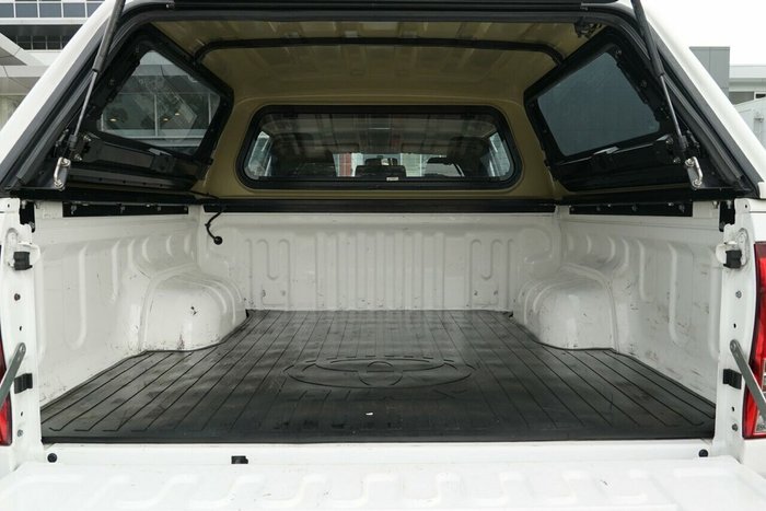 2016 Toyota Hilux SR