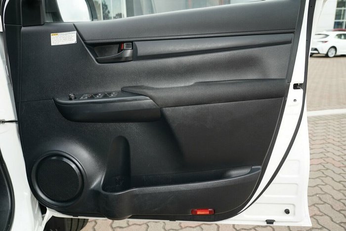 2016 Toyota Hilux SR